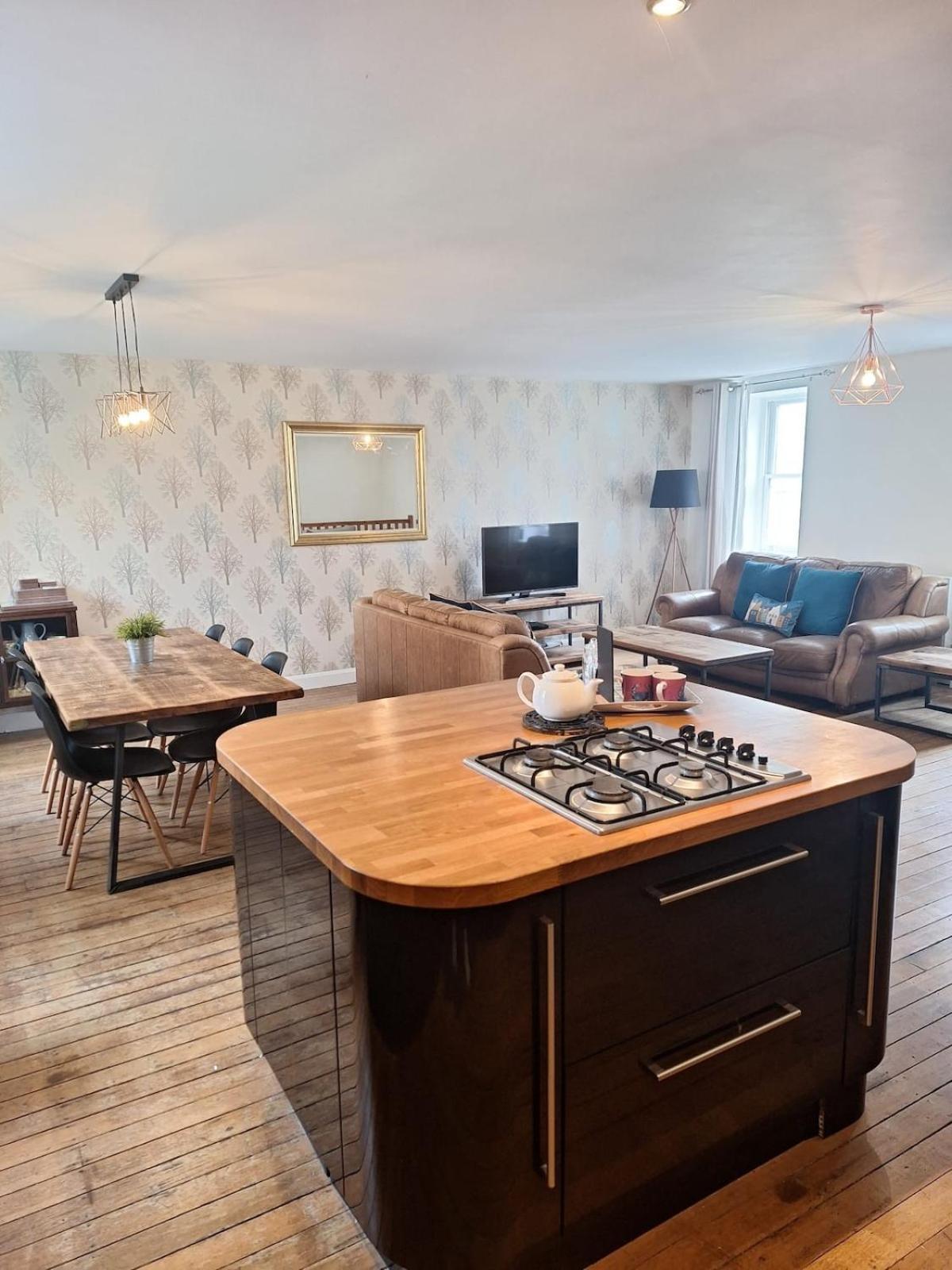Appartement Lot 4, The Old Auction Rooms, With Parking *